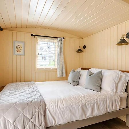Shepherd'S Hut, 巴斯 外观 照片